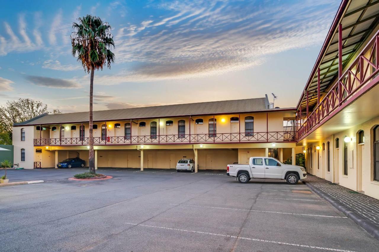 Prince Of Wales Hotel Wagga Wagga Exteriör bild